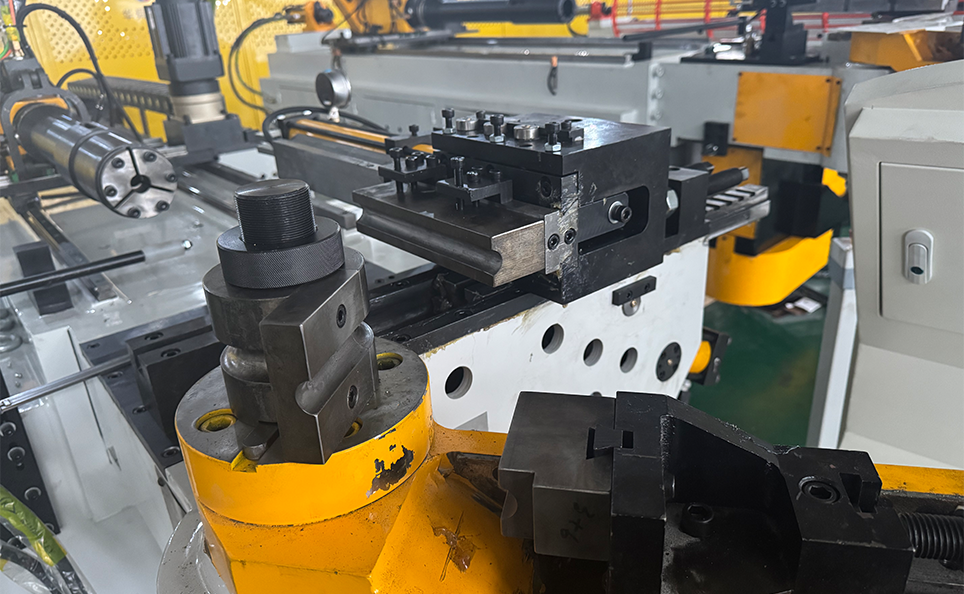 เครื่องดัดท่ออัตโนมัติ CNC S Series พร้อมฟังก์ชันการจำลองเสริม