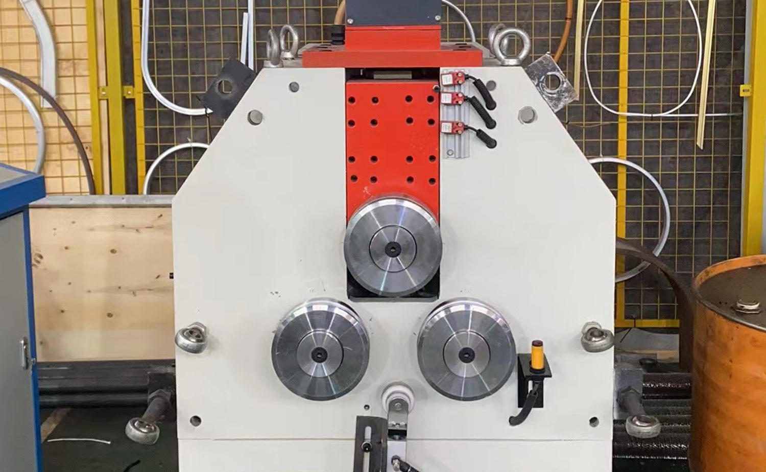 เครื่องดัดท่อซีรีส์ CNC สำหรับโปรไฟล์โลหะ