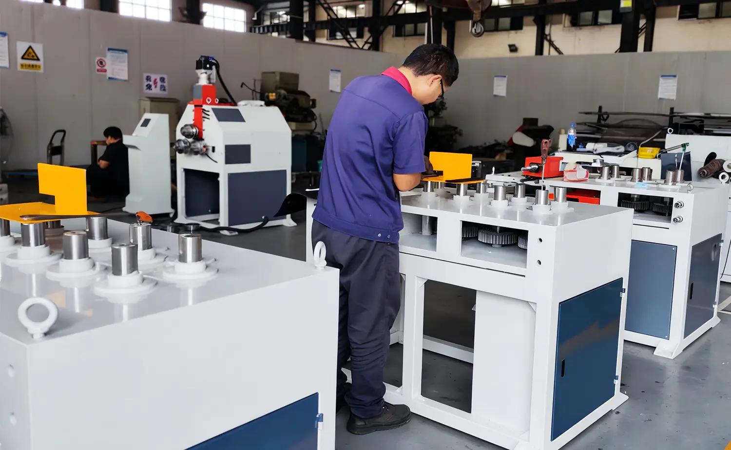 เครื่องดัดท่อ CNC ความแม่นยำสูง เครื่องดัดท่อ CNC ความแม่นยำสูง